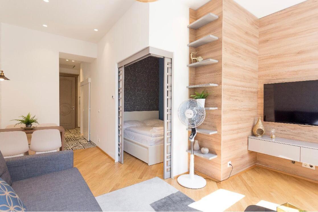 Zeus Design Apartments Schoenbrunn Vienna Exterior photo